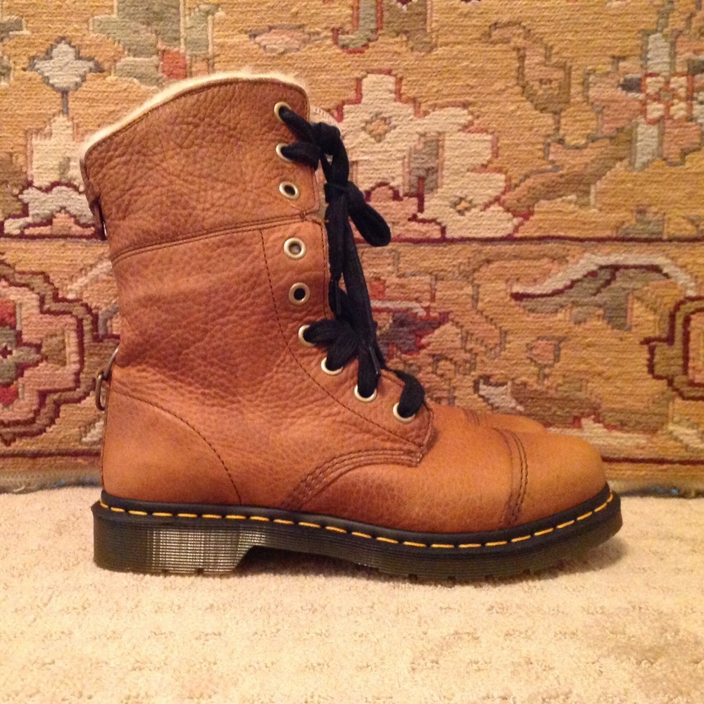 Dr. Martens Aimilita *New* 9 eye Toe Cap Boot